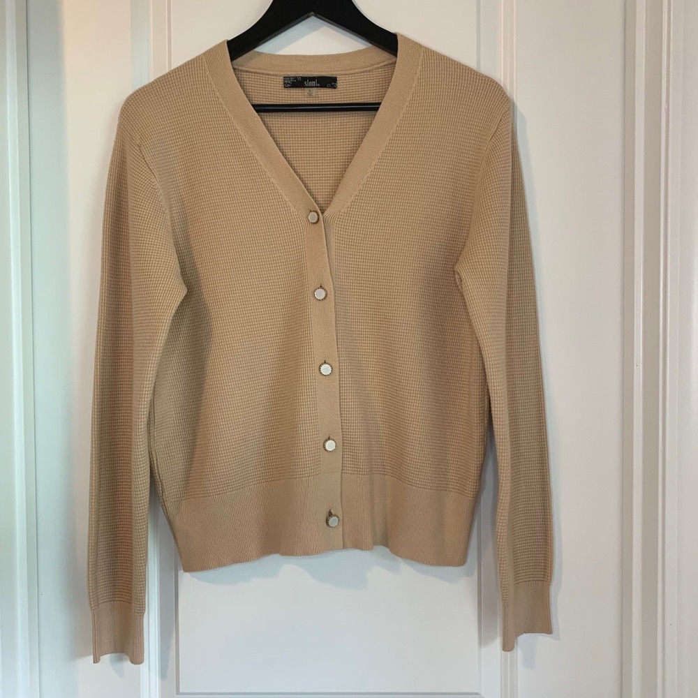 Sioni Womens Knit Sweater Top Tan V-Neck Gold Buttons Size L Preppy Long‎ Sleeve